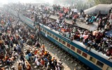 Dẫm đạp tại cầu đi bộ ở Mumbai ít nhất 70 người thương vong