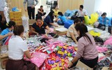 [ẢNH] Công tác cứu trợ vụ vỡ đập thuỷ điện tại Lào: Ấm tình người trong hoạn nạn