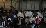 [ẢNH] Hoang tàn đổ nát sau trận động đất khiến 82 người thiệt mạng tại Indonesia