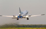 [ẢNH] Nga ra mắt máy bay ném bom chiến lược Tupolev được nâng cấp