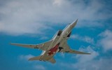 [ẢNH] Nga ra mắt máy bay ném bom chiến lược Tupolev được nâng cấp