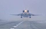 [ẢNH] Nga ra mắt máy bay ném bom chiến lược Tupolev được nâng cấp