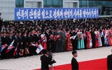 [ẢNH] Cái ôm nồng ấm của hai nhà lãnh đạo mở ra hy vọng trên bán đảo Triều Tiên