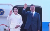 [ẢNH] Cái ôm nồng ấm của hai nhà lãnh đạo mở ra hy vọng trên bán đảo Triều Tiên