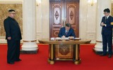 [ẢNH] Nhà lãnh đạo Kim Jong-un và Tổng thống Hàn Quốc Moon Jae-in hội đàm tại trụ sở Đảng Lao động Triều Tiên