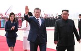 [ẢNH] Nhà lãnh đạo Kim Jong-un và Tổng thống Hàn Quốc Moon Jae-in hội đàm tại trụ sở Đảng Lao động Triều Tiên