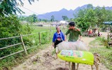 [ẢNH]  Những chiến sỹ Cảnh sát tương lai về với đồng bào 