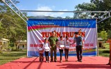 [ẢNH]  Những chiến sỹ Cảnh sát tương lai về với đồng bào 