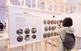 [ẢNH] Người Seoul làm 165 tấn Kimchi nhưng lại... không ăn