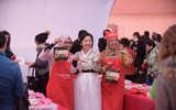 [ẢNH] Người Seoul làm 165 tấn Kimchi nhưng lại... không ăn