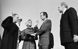 [ẢNH] Những hình ảnh quý giá về Tổng thống George Bush trước khi ra đi ở tuổi 94