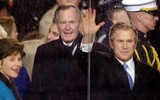 [ẢNH] Những hình ảnh quý giá về Tổng thống George Bush trước khi ra đi ở tuổi 94
