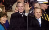 [ẢNH] Những hình ảnh quý giá về Tổng thống George Bush trước khi ra đi ở tuổi 94