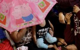 [ẢNH] Hành trình gian khổ của đoàn người di cư Honduras đang đổ về biên giới với Mỹ