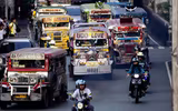[ẢNH] Khai tử xe buýt nhỏ jeepney 