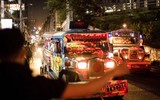 [ẢNH] Khai tử xe buýt nhỏ jeepney 