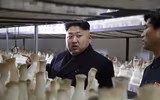 [ẢNH] Chủ tịch Kim Jong-un thị sát các cơ sở kinh tế của Triều Tiên