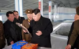 [ẢNH] Chủ tịch Kim Jong-un thị sát các cơ sở kinh tế của Triều Tiên