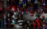 [ẢNH] Người dân Venezuela tìm kiếm niềm vui thường nhật
