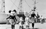 [ẢNH] Ảnh hiếm về lễ khai trương Công viên giải trí Disneyland tại Mỹ năm 1955