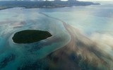 [ẢNH] Tình trạng khẩn cấp ở Mauritius sau sự cố tràn dầu