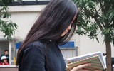 Phố sách Hà Nội chật kín người chờ nhà văn Nguyễn Nhật Ánh ký tặng sách