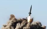 [ẢNH] Tên lửa từ thời Liên Xô của Syria qua mặt hệ thống phòng thủ tối tân Israel?