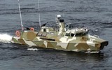 [ẢNH] Nga bất ngờ chuyển giao xuồng cao tốc Raptor tối tân cho Syria