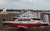 [ẢNH] Việt Nam quan tâm máy bay huấn luyện T-6 Texan II của Mỹ?