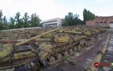 [ẢNH] Sự thật khó tin: Quá dễ dàng để đánh cắp xe tăng hiện đại của Quân đội Ukraine