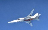[ẢNH] Vụ phóng thử tên lửa Kh-47M2 Kinzhal từ máy bay ném bom Tu-22M3 bị tố là giả