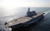 [ẢNH] Tàu sân bay Nhật Bản khoe hỏa lực không thua kém khu trục hạm