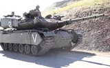 [ẢNH] Israel huy động xe tăng phóng tên lửa siêu đặc biệt tấn công Syria