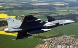 [ẢNH] Chỉ có ở Thụy Điển: JAS-39 ném bom GBU-12 để... chữa cháy rừng