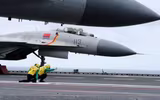 [ẢNH] Trung Quốc dự định tham chiến tại Syria, tiêm kích hạm J-15 sắp được 