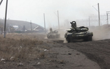 [ẢNH] Ly khai miền Đông Ukraine học tập chiến thuật sử dụng xe tăng của Syria