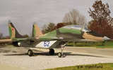 [ẢNH] Mỹ làm cách nào để có được cả phi đội Su-27, MiG-29 hiện đại của Liên Xô?
