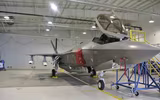 [ẢNH] Tia chớp tàng hình F-35A của Mỹ cắm đầu xuống đất khi hạ cánh lỗi