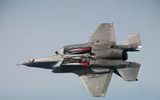 [ẢNH] Tia chớp tàng hình F-35A của Mỹ cắm đầu xuống đất khi hạ cánh lỗi