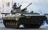 [ẢNH] Ukraine duyệt binh khoe sức mạnh quân sự không thua kém Nga