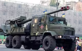 [ẢNH] Ukraine duyệt binh khoe sức mạnh quân sự không thua kém Nga