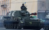 [ẢNH] Ukraine duyệt binh khoe sức mạnh quân sự không thua kém Nga