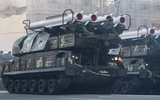 [ẢNH] Ukraine duyệt binh khoe sức mạnh quân sự không thua kém Nga