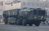 [ẢNH] Ukraine duyệt binh khoe sức mạnh quân sự không thua kém Nga