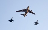 [ẢNH] Ukraine duyệt binh khoe sức mạnh quân sự không thua kém Nga