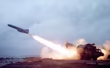 [ẢNH] Tên lửa bờ Syria sẽ đáp trả thẳng vào tàu chiến Mỹ mang Tomahawk?