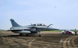 [ẢNH] Báo Trung Quốc thích thú với hình ảnh nón lá Việt Nam treo trên tiêm kích Rafale