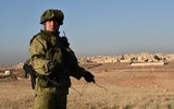 [ẢNH] Toan tính của Nga khi bất ngờ cho thủy quân lục chiến đổ bộ lên bờ biển Syria