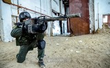 [ẢNH] Toan tính của Nga khi bất ngờ cho thủy quân lục chiến đổ bộ lên bờ biển Syria