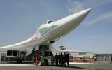 [ẢNH] Nga gây sốc khi dự định biến Tu-160 thành máy bay chở khách siêu âm
